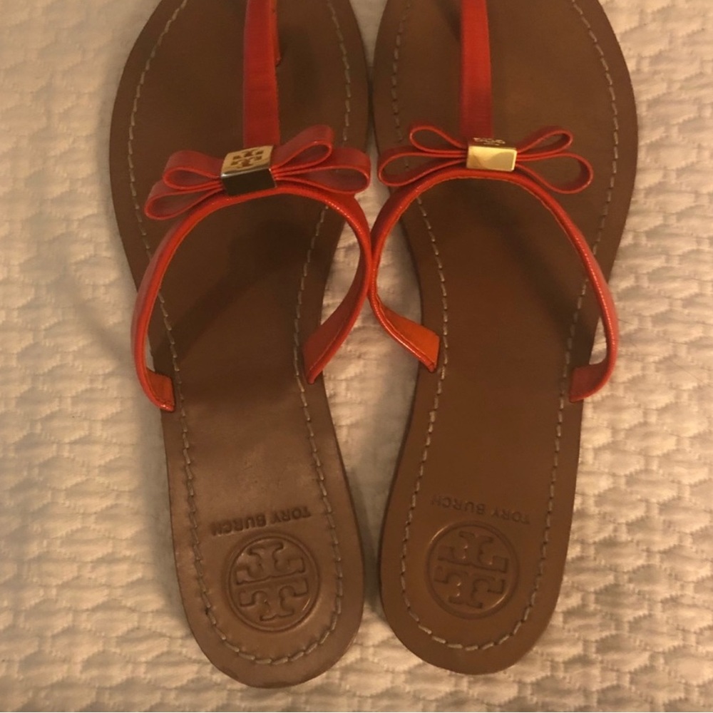 Tory Burch Patent Leather Orange Leighanne Bow Thong size 9 EUC - Picture 3 of 6